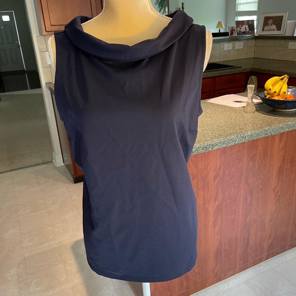Talbots Factory Navy Boat Neck Sleeveless Top - sz L. NWT